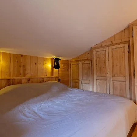 Princesse Megeve * Demi-Quartier